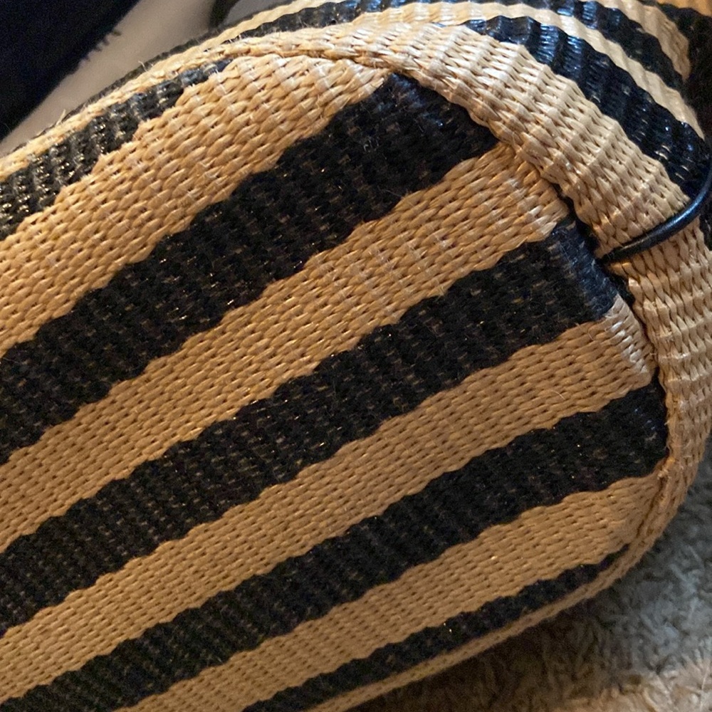 Kate Spade New York Wicklow Court Anabette Striped Large Straw Tote NWOT - Picture 4 of 9